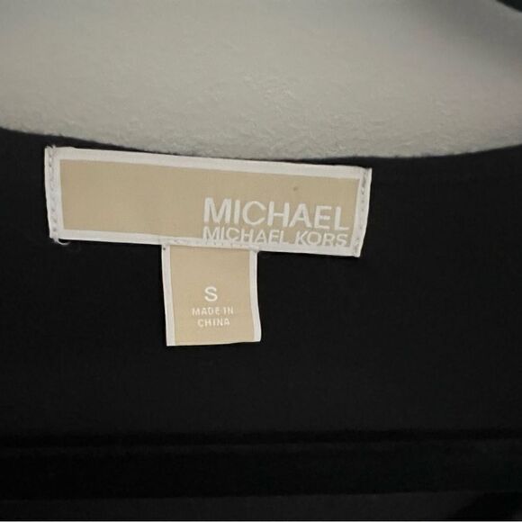 *2/$30* MICHAEL Michael Kors 3/4 sleeve button up top - Picture 7 of 7